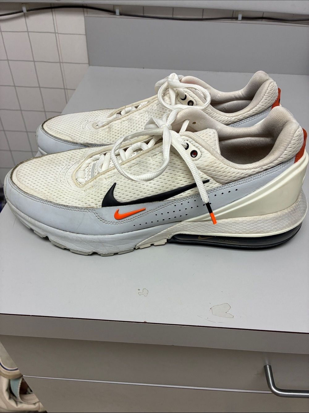 Nike Air Max 270 sneaker